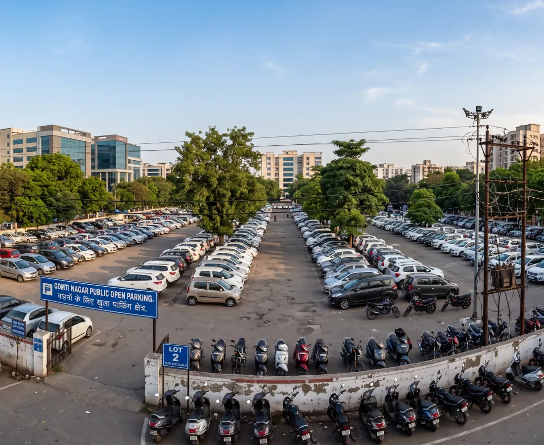 Open Parking near Gomti Nagar