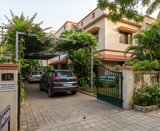 Independent House Parking – Adyar